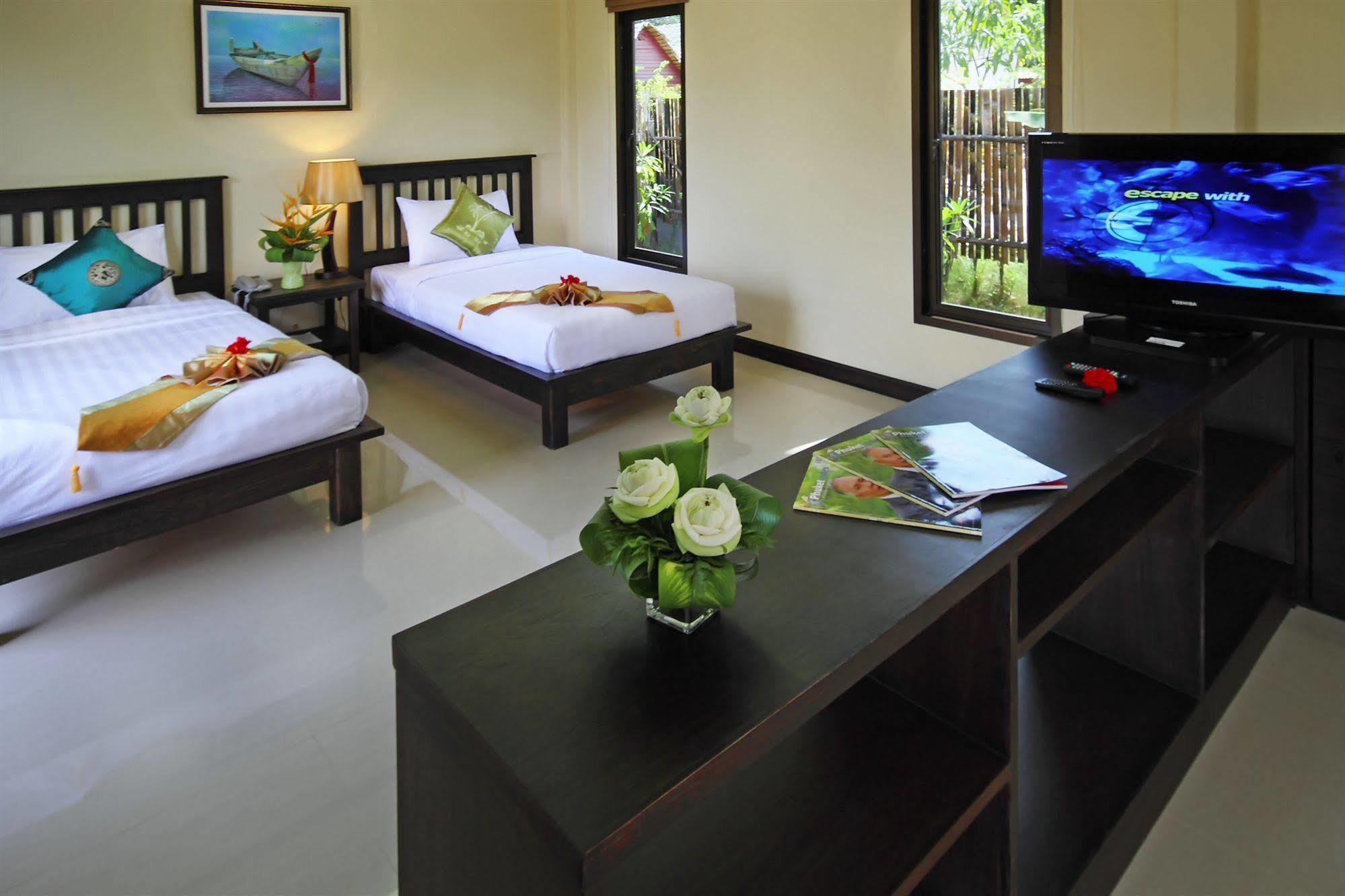 The Villa Laemhin Lagoon Resort Phuket Bagian luar foto